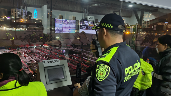 Puesto de mando unificado (PMU) en el super concierto de la feria