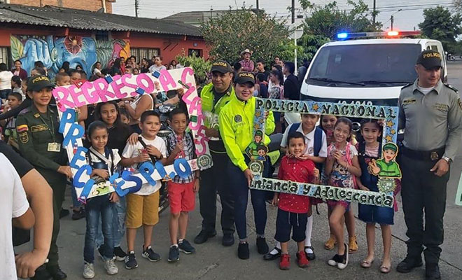La-Policía-del-Meta-acompaña-a-más-de-60-mil-estudiantes-durante-su-regreso-a-clases