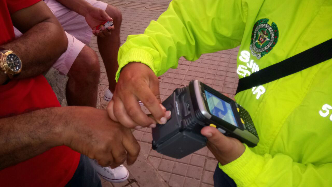 Policia-realiza-toma-a-localidades