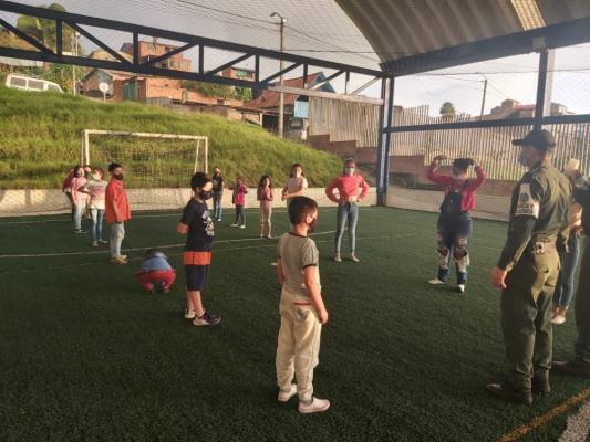 Una_policía_que_piensa_en_el_futuro_y_reconoce_en_la_educación_el_más_grande_tesoro_2