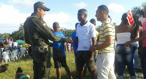 280515-actividad-preventiva-tumaco-hurto-policia