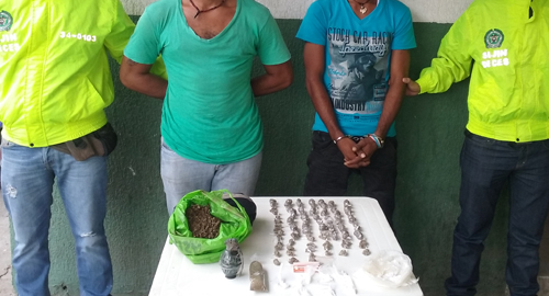 061015-captura-expendedores-barrio-incautacion-material-guerra