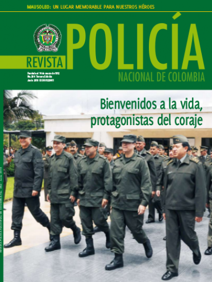 Portada de la Revista de la Policía